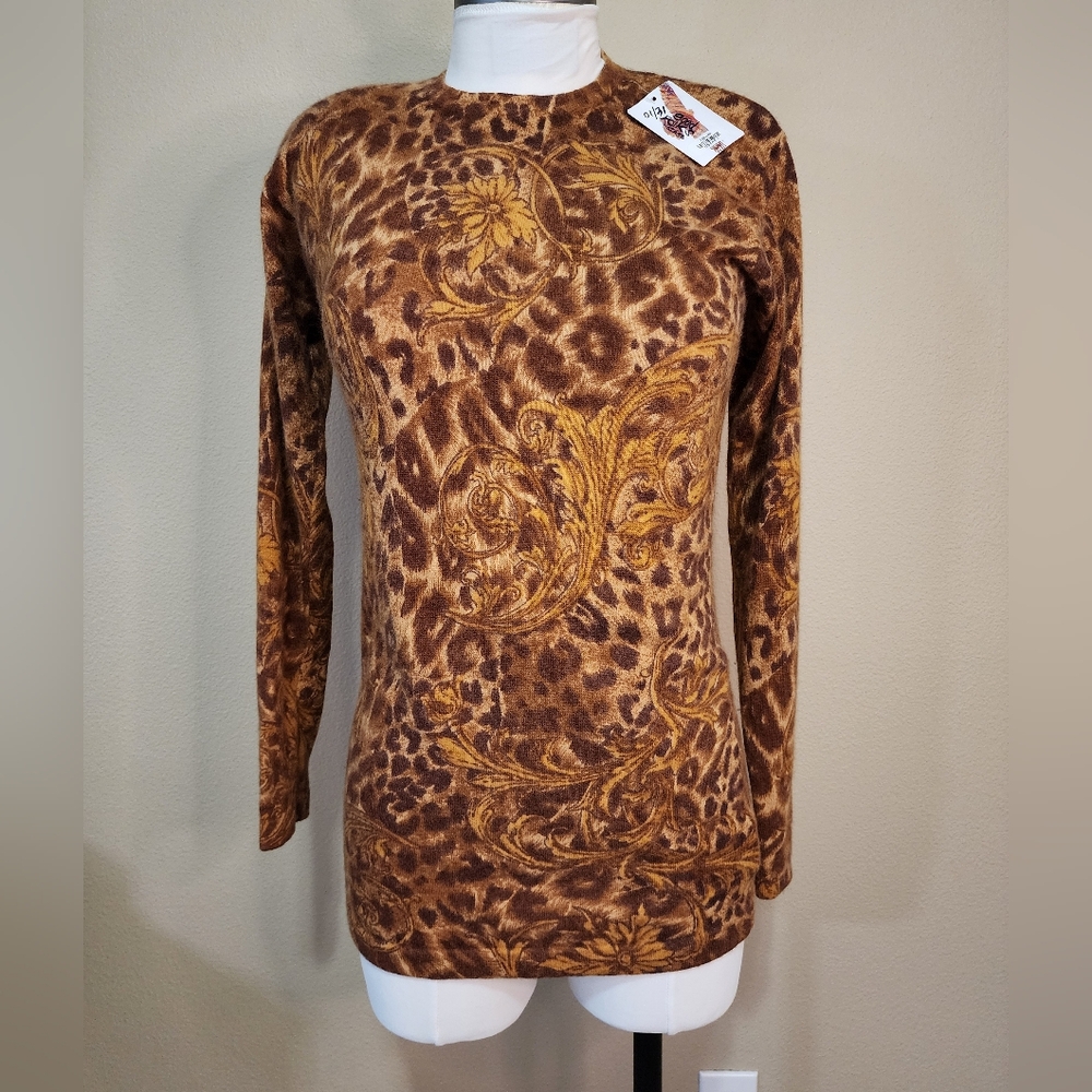 Theomiles vintage sweater